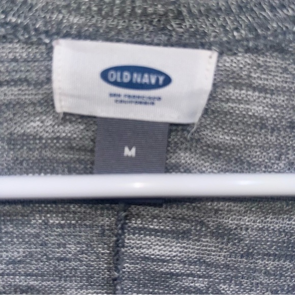 Old navy gray women’s cardigan sz med - Picture 3 of 5